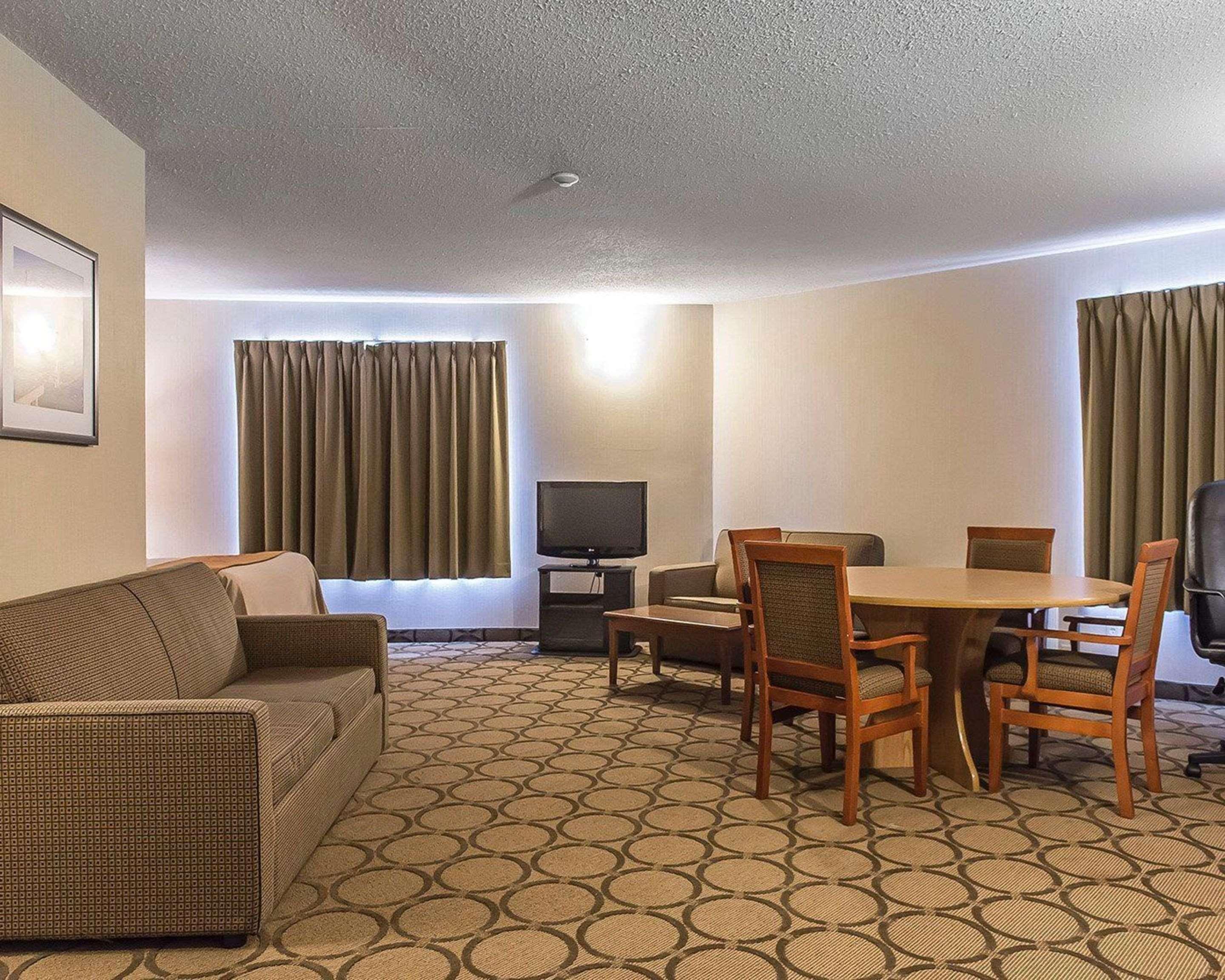 Comfort Inn Hwy 401 Kingston Eksteriør bilde
