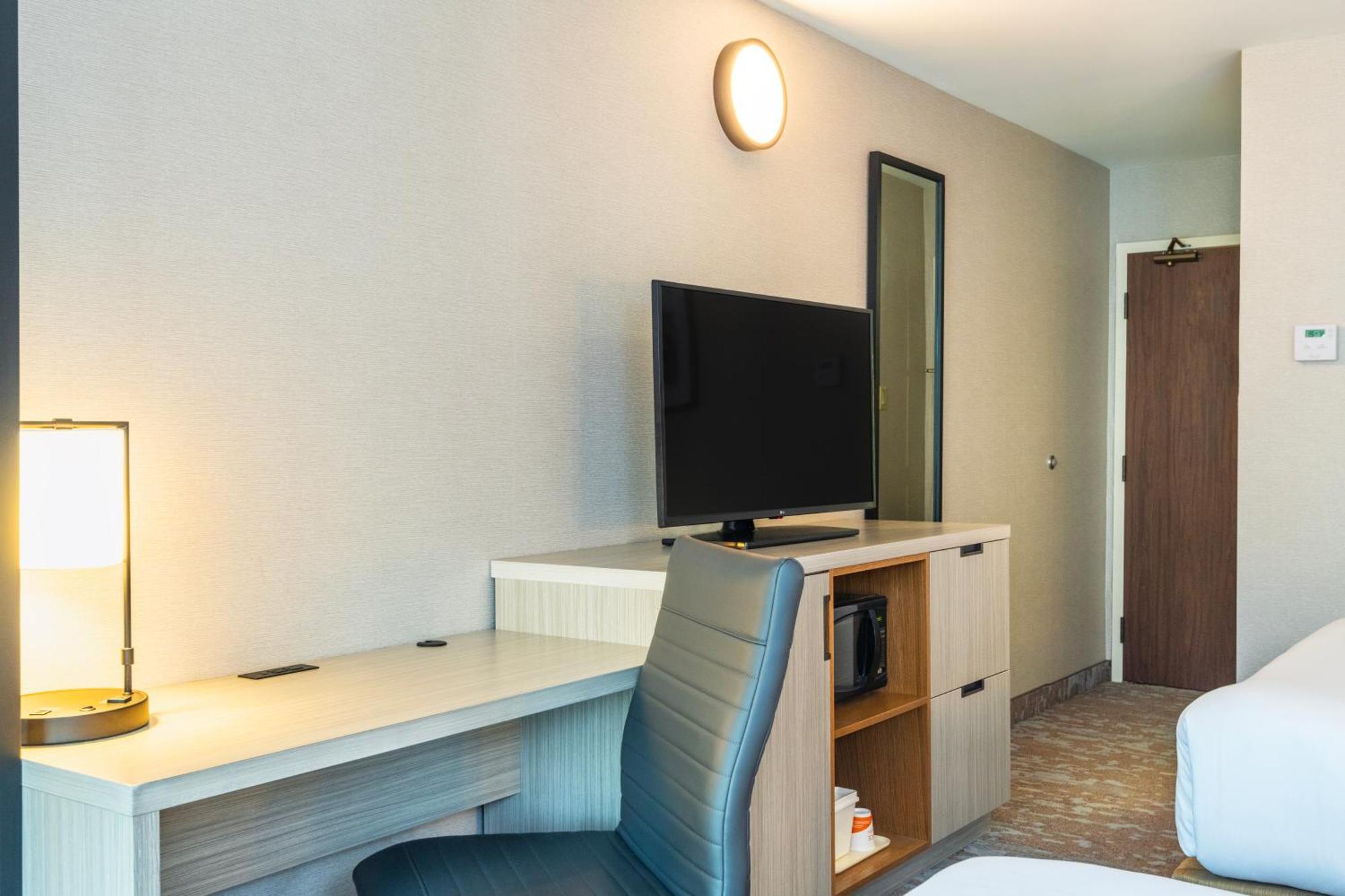 Comfort Inn Hwy 401 Kingston Eksteriør bilde