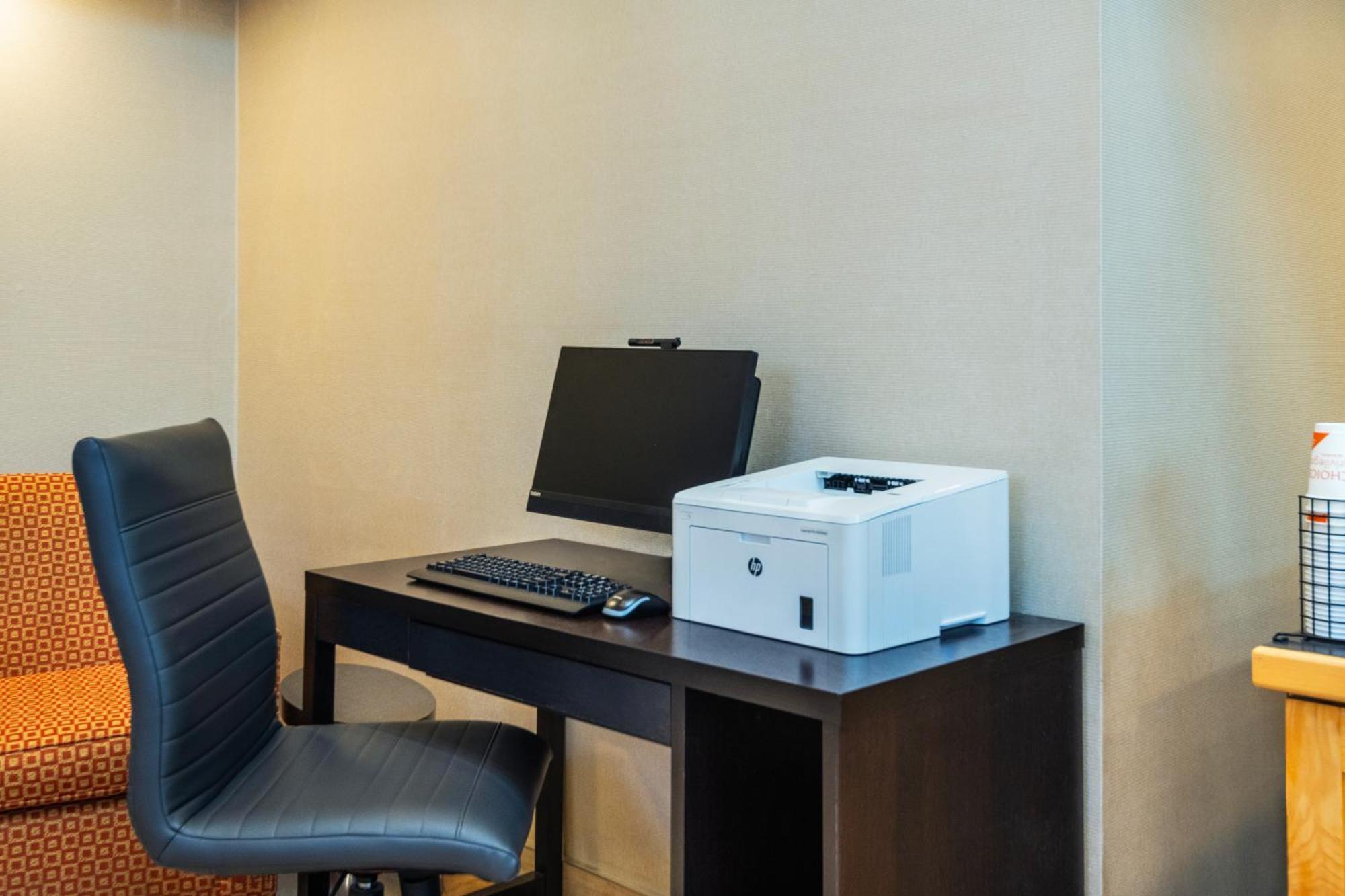Comfort Inn Hwy 401 Kingston Eksteriør bilde