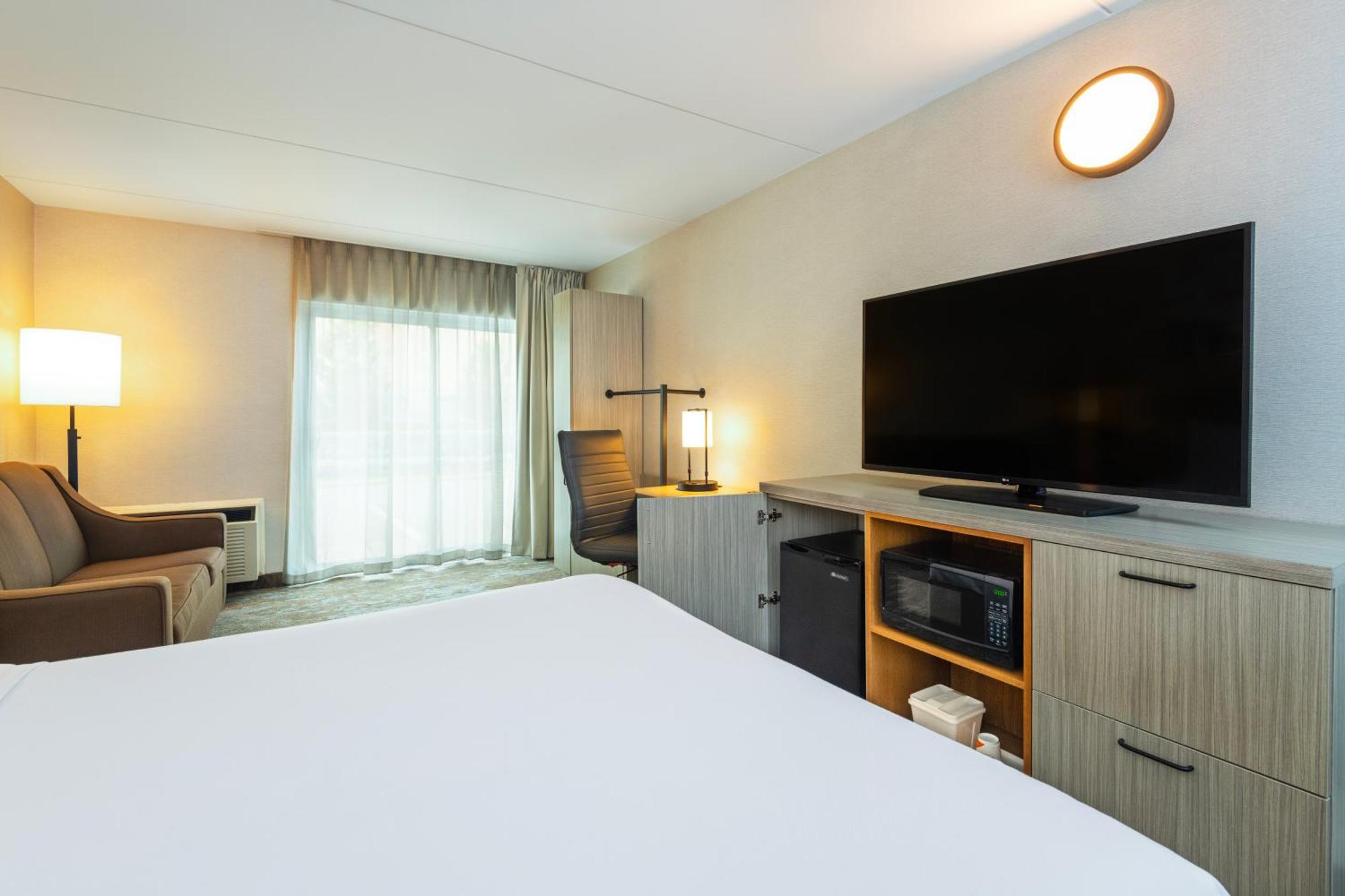 Comfort Inn Hwy 401 Kingston Eksteriør bilde