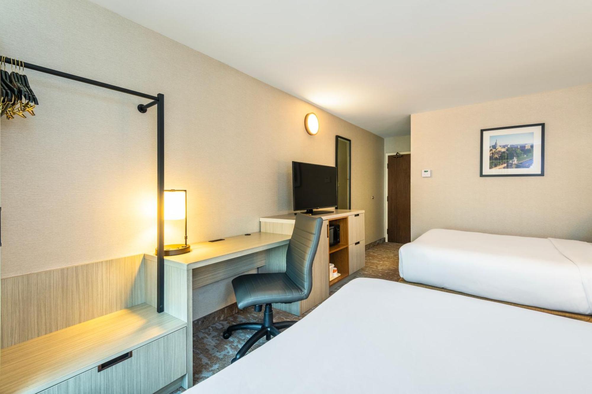 Comfort Inn Hwy 401 Kingston Eksteriør bilde