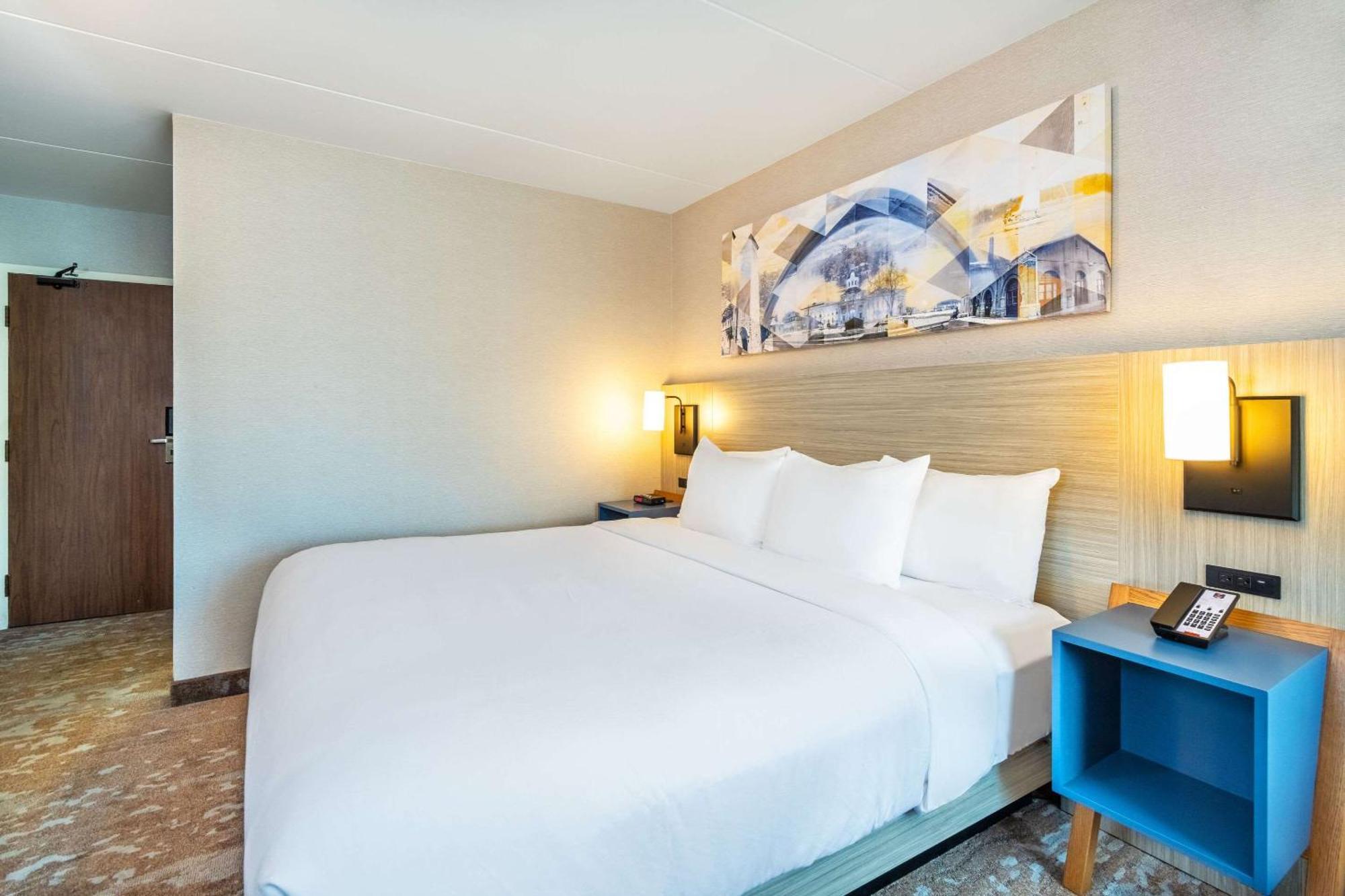 Comfort Inn Hwy 401 Kingston Eksteriør bilde