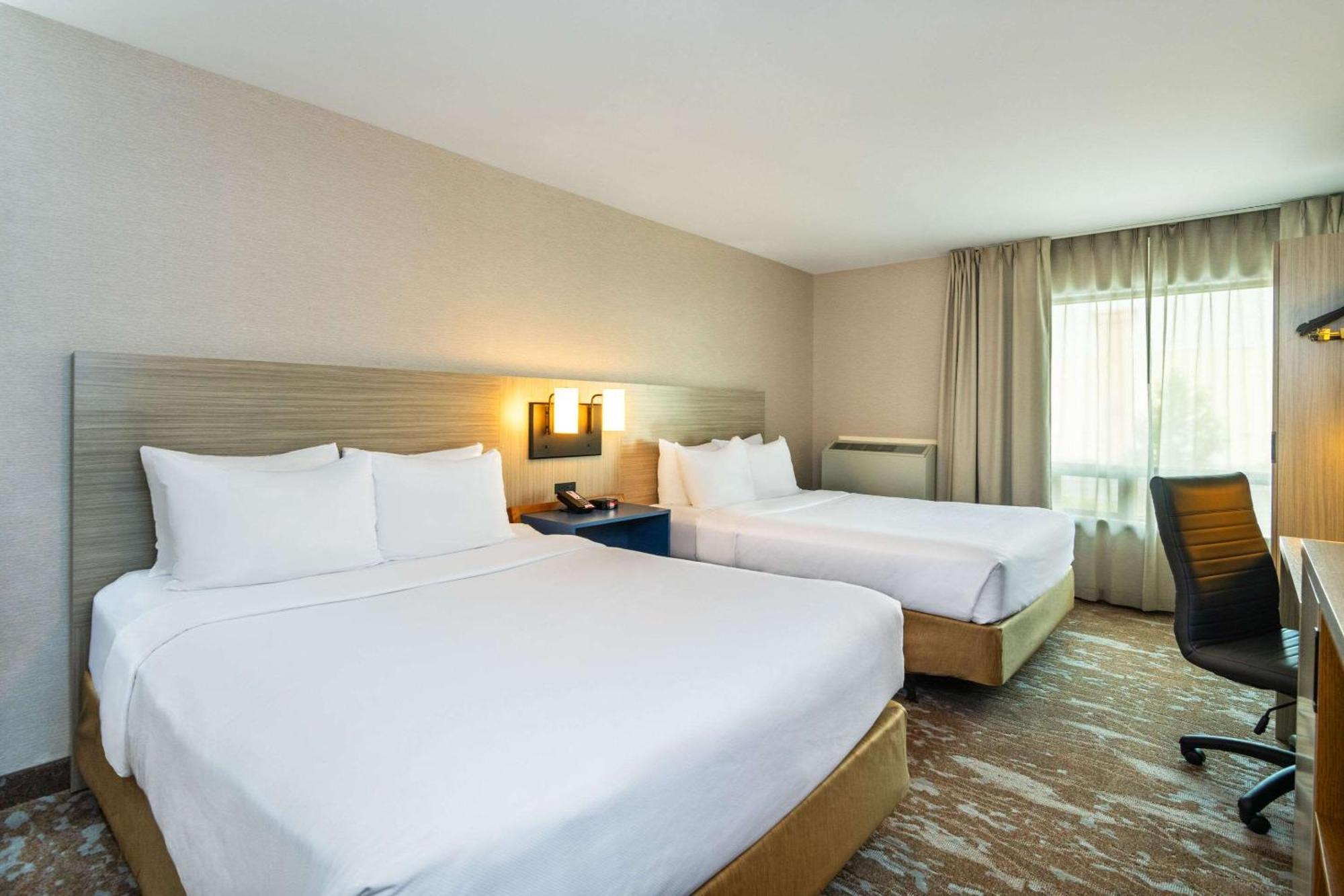 Comfort Inn Hwy 401 Kingston Eksteriør bilde