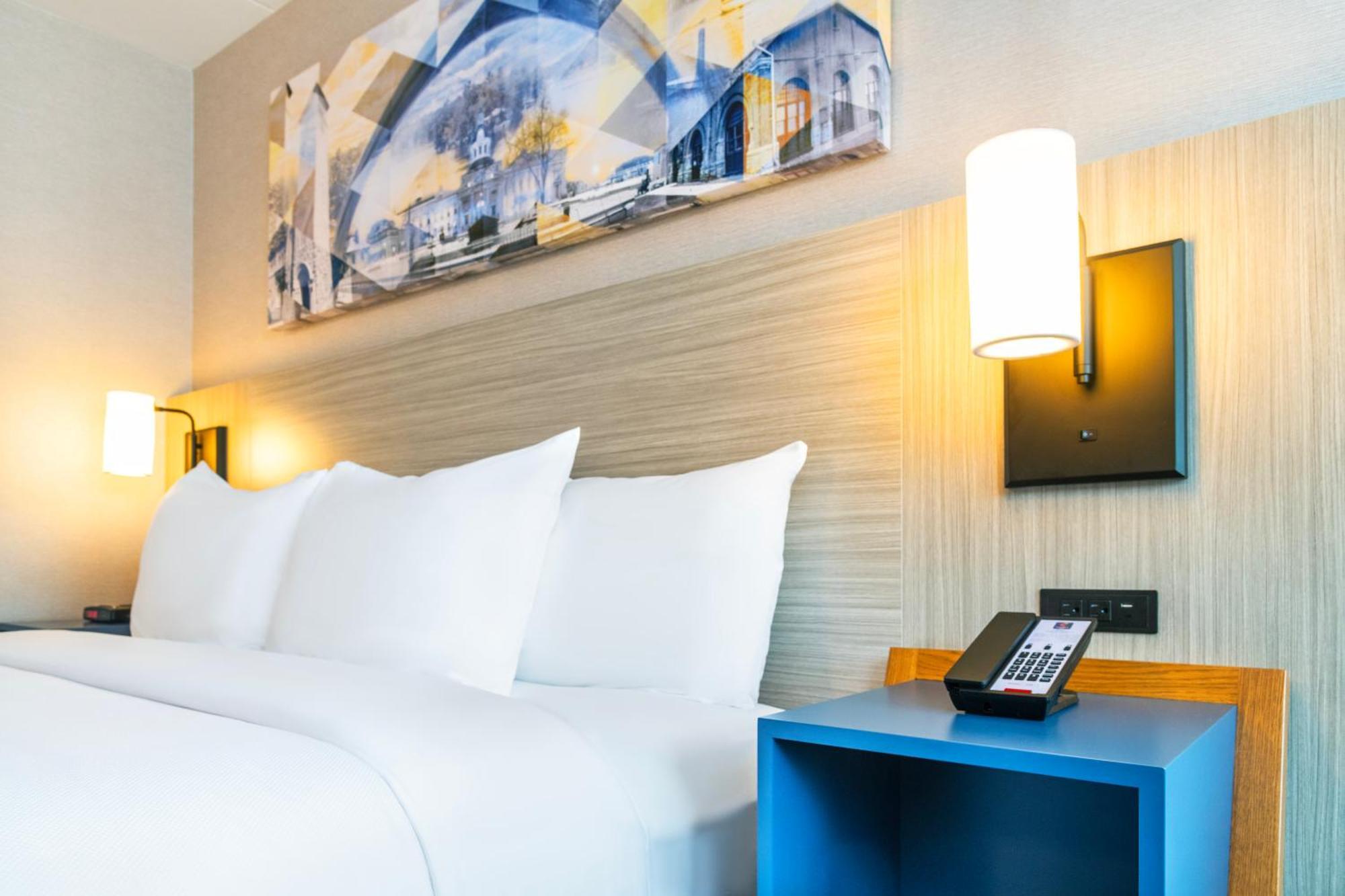 Comfort Inn Hwy 401 Kingston Eksteriør bilde