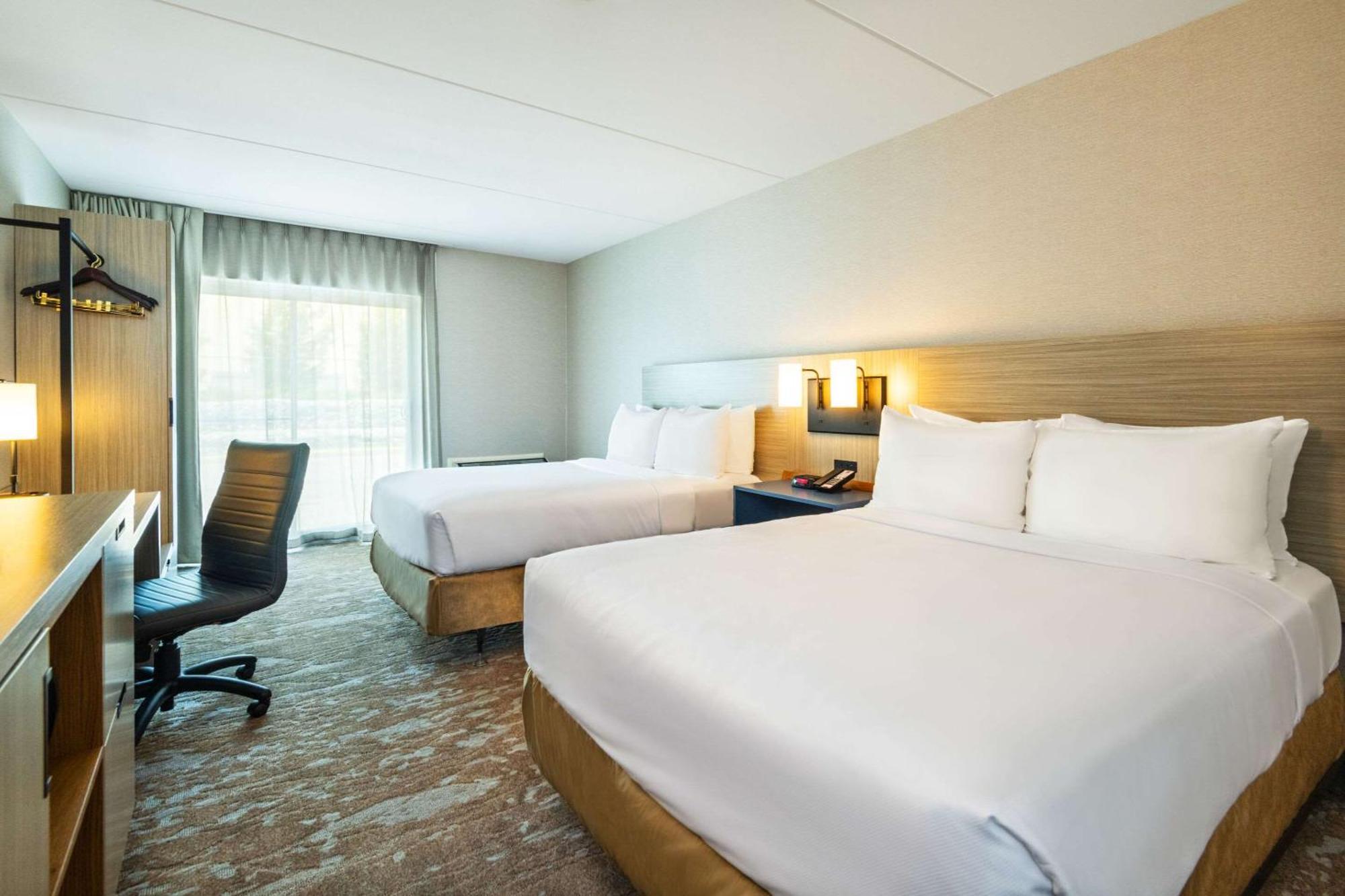 Comfort Inn Hwy 401 Kingston Eksteriør bilde